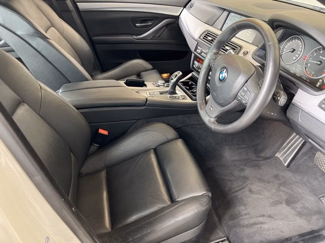 BMW 5-SERIES