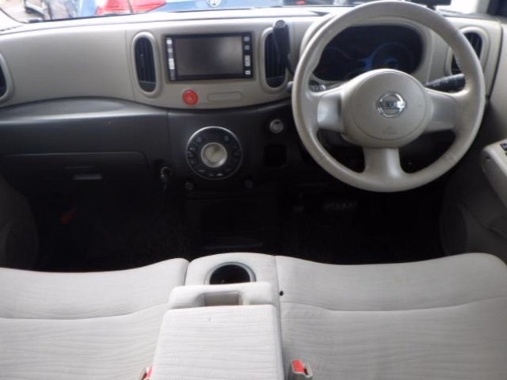 NISSAN CUBE