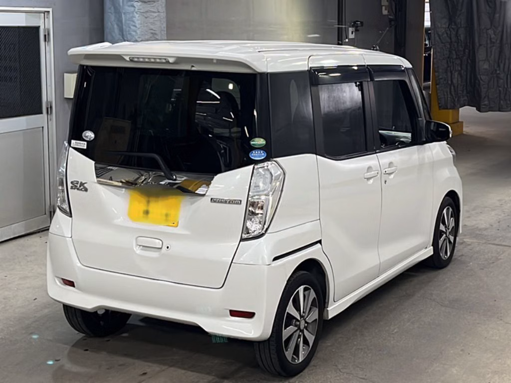 MITSUBISHI EK SPACE
