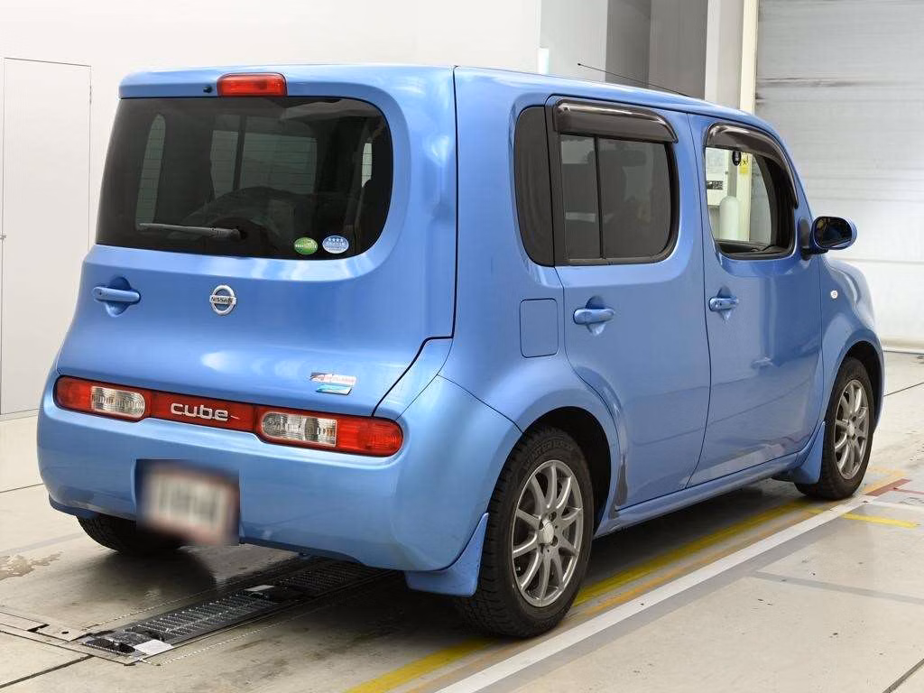 NISSAN CUBE