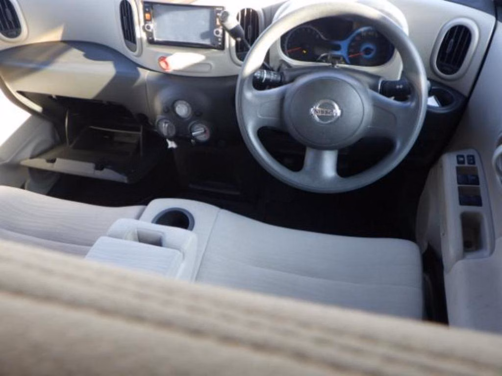 NISSAN CUBE