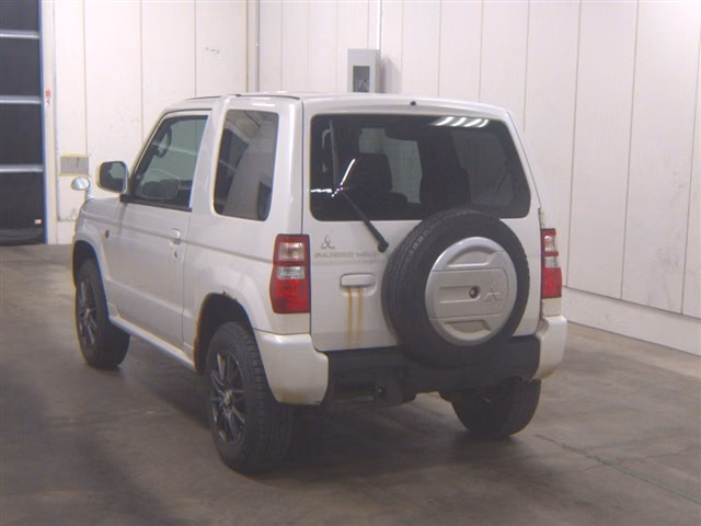 MITSUBISHI PAJERO MINI