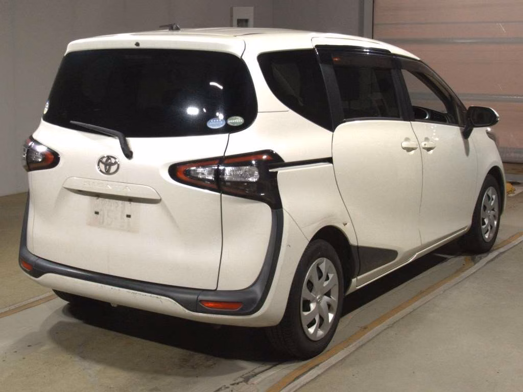 TOYOTA SIENTA