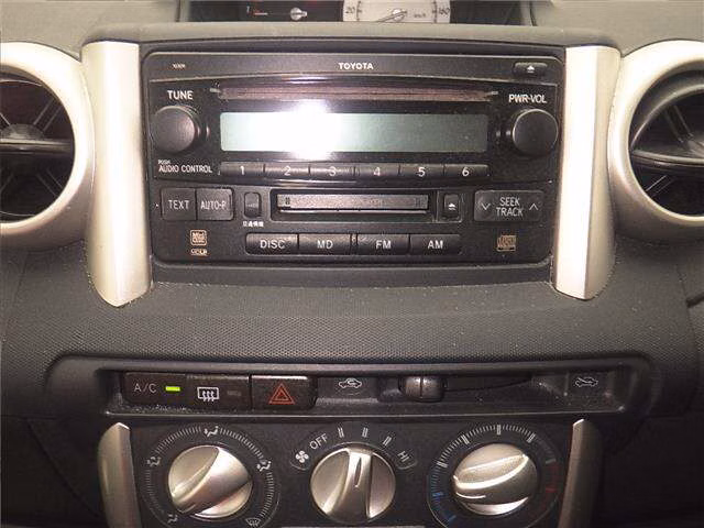 TOYOTA IST