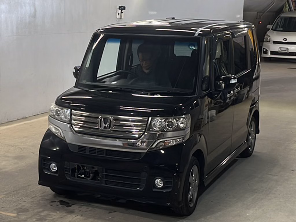 HONDA N-BOX