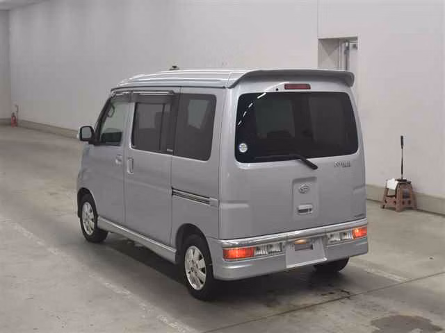 DAIHATSU ATRAI