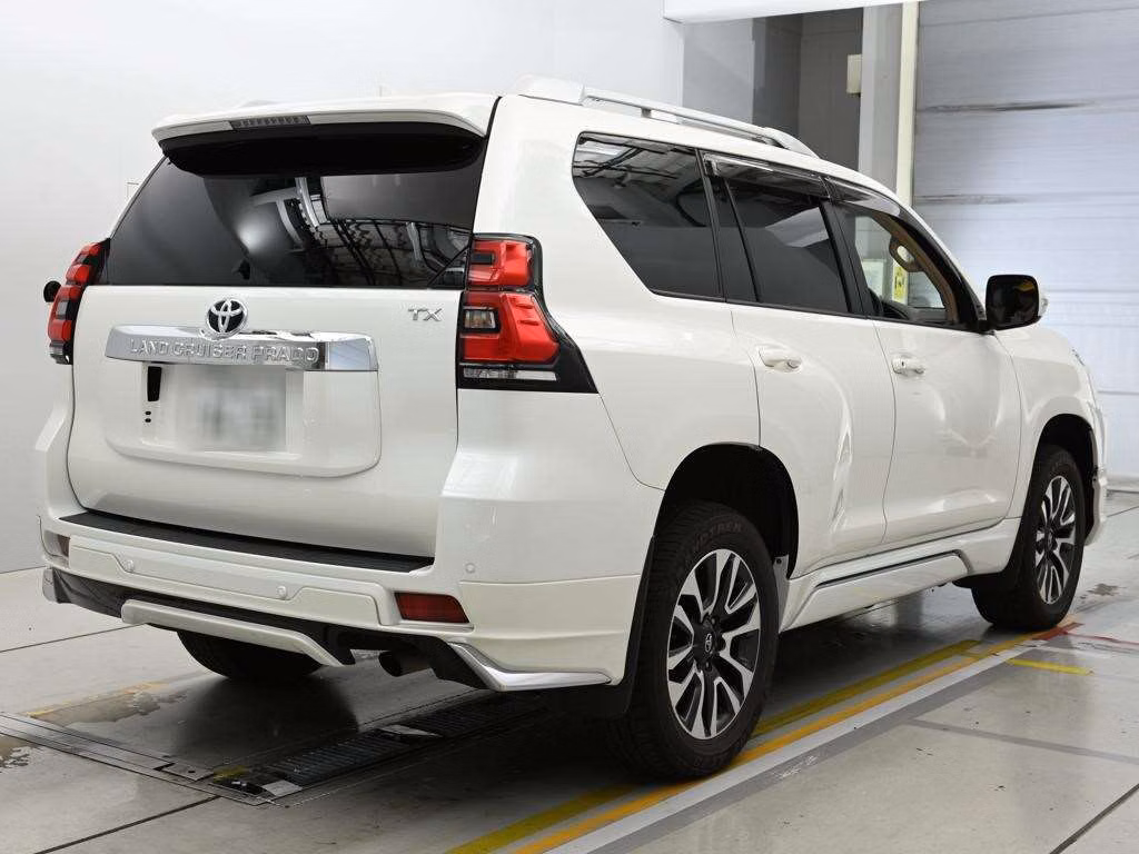 TOYOTA LAND CRUISER PRADO