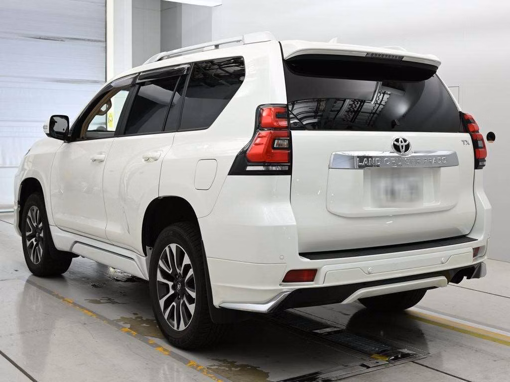 TOYOTA LAND CRUISER PRADO