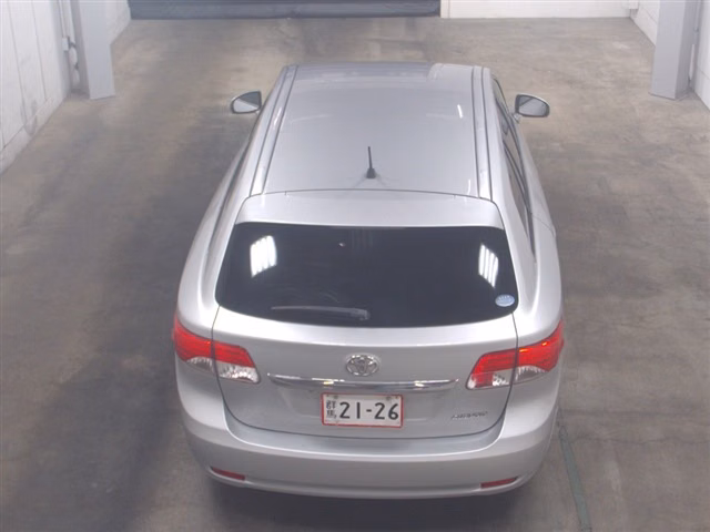 TOYOTA AVENSIS