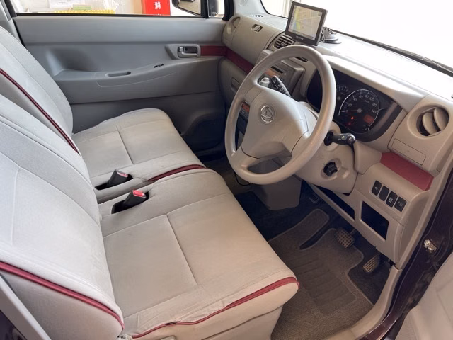 DAIHATSU MOVE CONTE