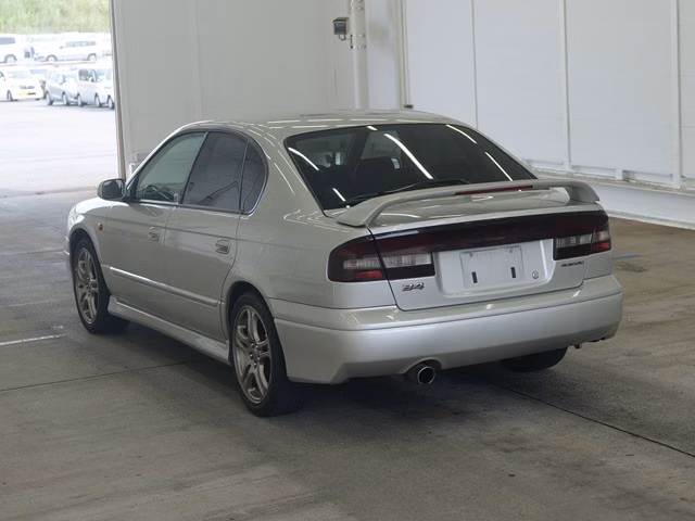 SUBARU LEGACY B4
