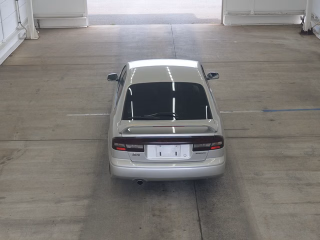 SUBARU LEGACY B4