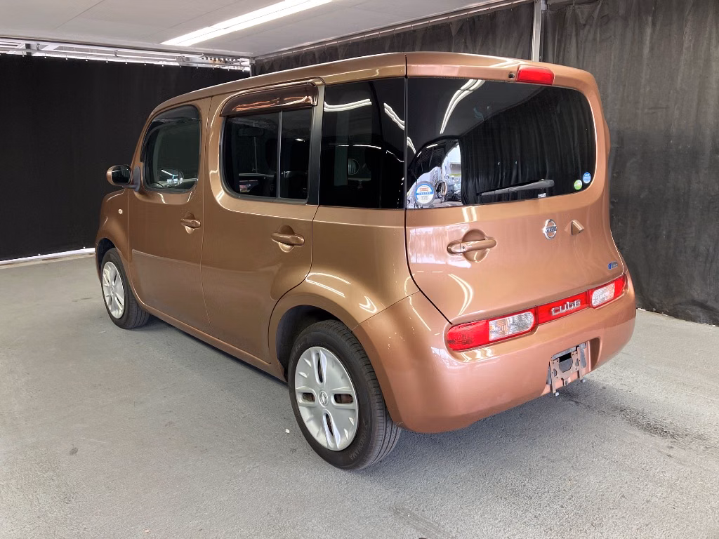 NISSAN CUBE