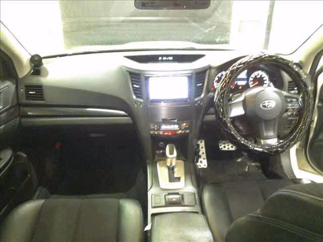 SUBARU LEGACY B4