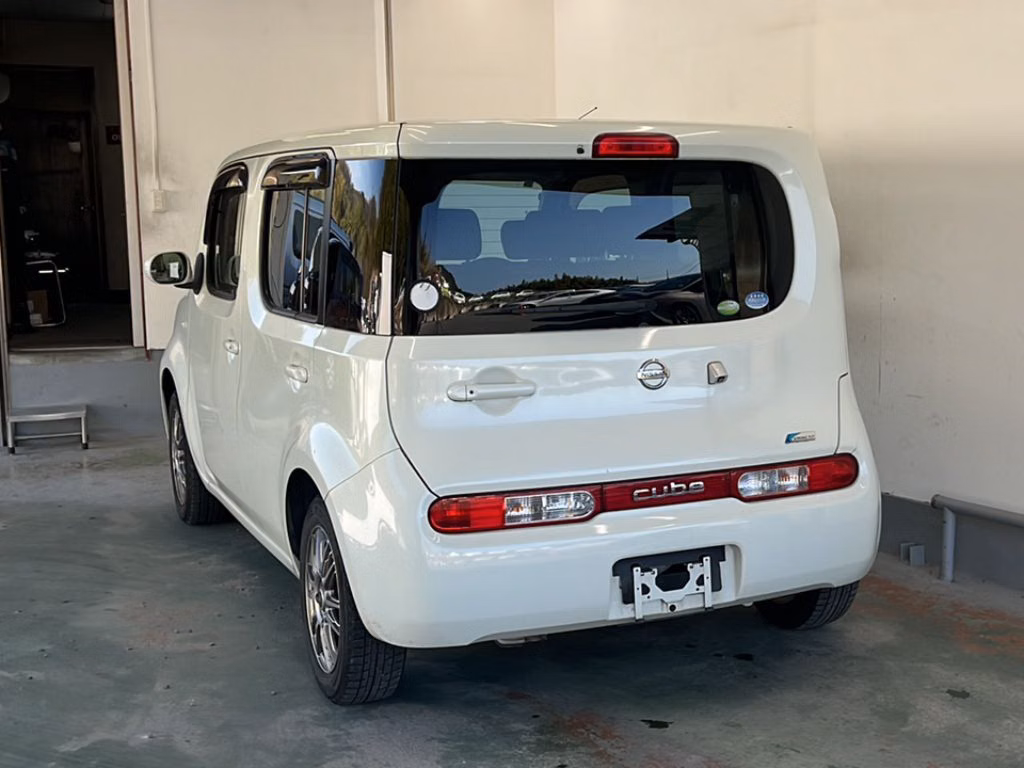 NISSAN CUBE