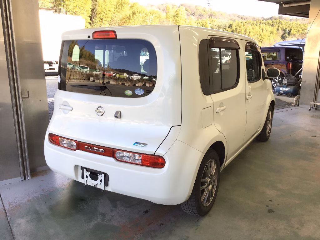 NISSAN CUBE