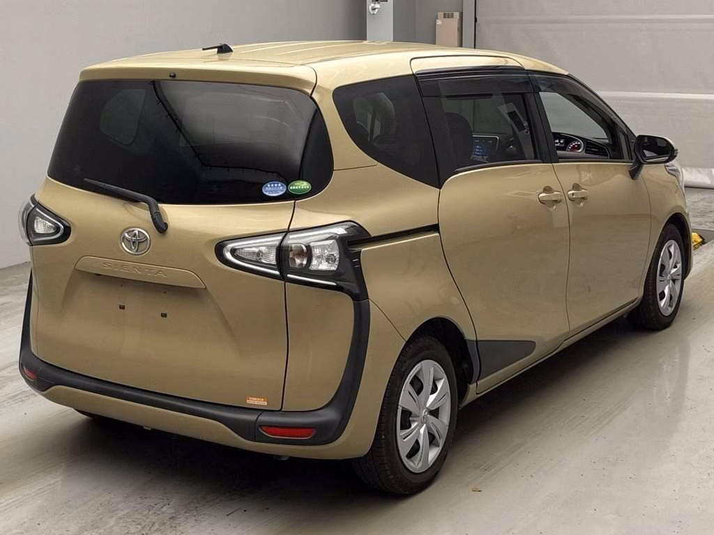 TOYOTA SIENTA