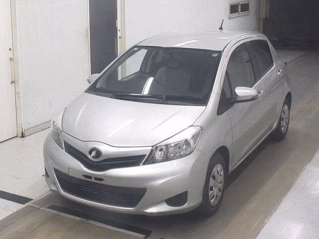 TOYOTA VITZ