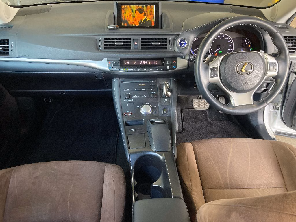 LEXUS CT200H
