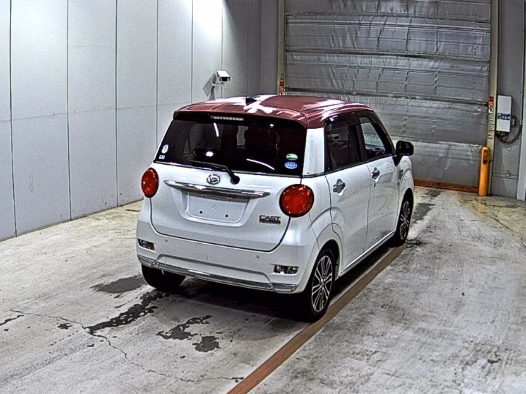DAIHATSU CAST