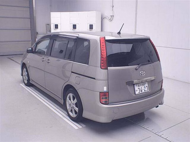 TOYOTA ISIS