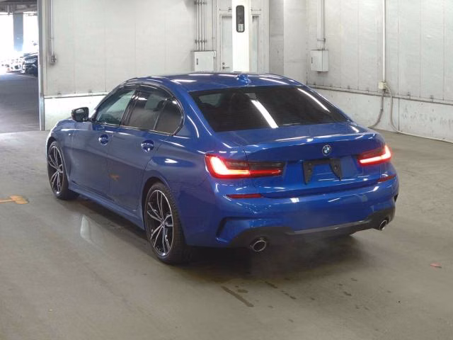 BMW 3-SERIES