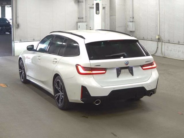 BMW 3-SERIES