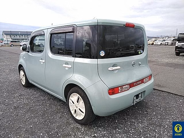 NISSAN CUBE