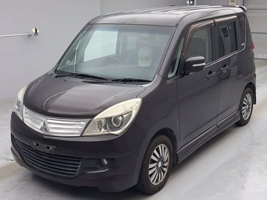 MITSUBISHI DELICA D:2