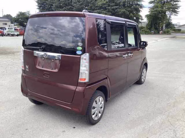 HONDA N-BOX