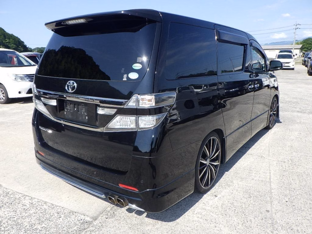 TOYOTA VELLFIRE