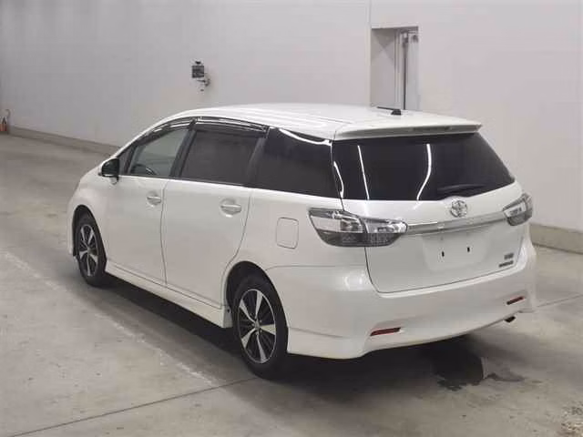 TOYOTA WISH
