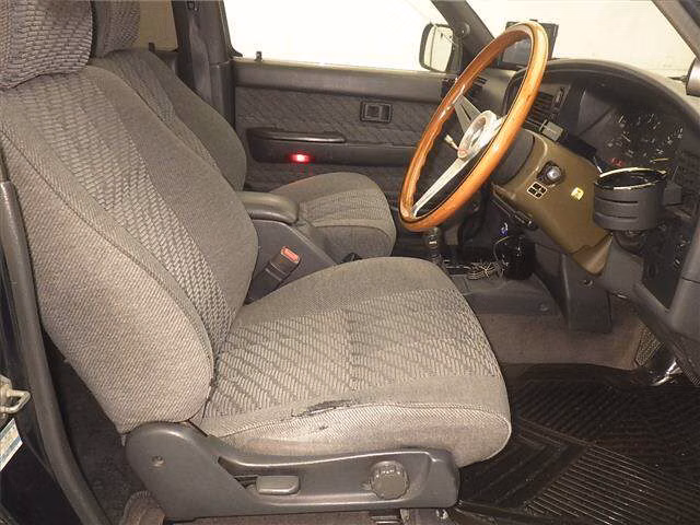 TOYOTA HILUX SURF