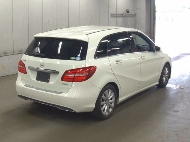 MERCEDES-BENZ B-CLASS