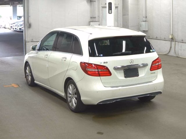 MERCEDES-BENZ B-CLASS