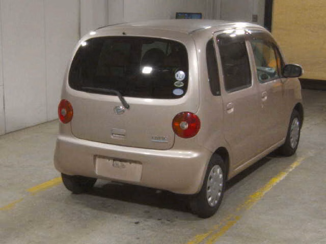 DAIHATSU MOVE LATTE