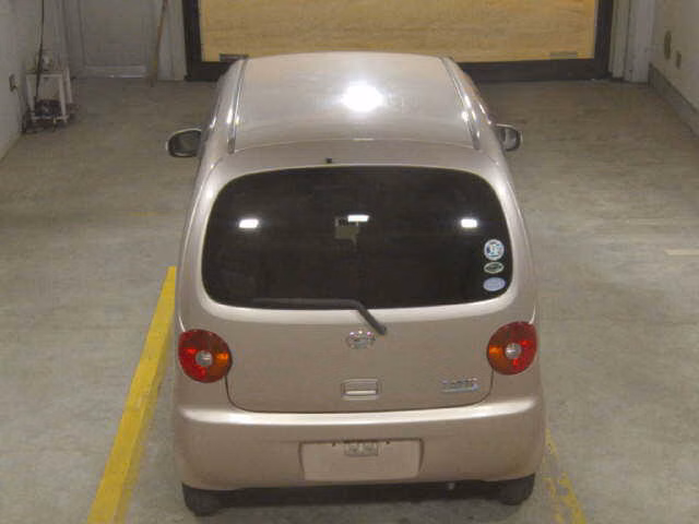 DAIHATSU MOVE LATTE