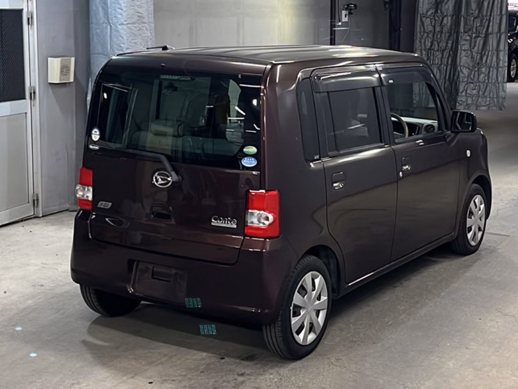 DAIHATSU MOVE CONTE