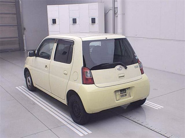 DAIHATSU ESSE