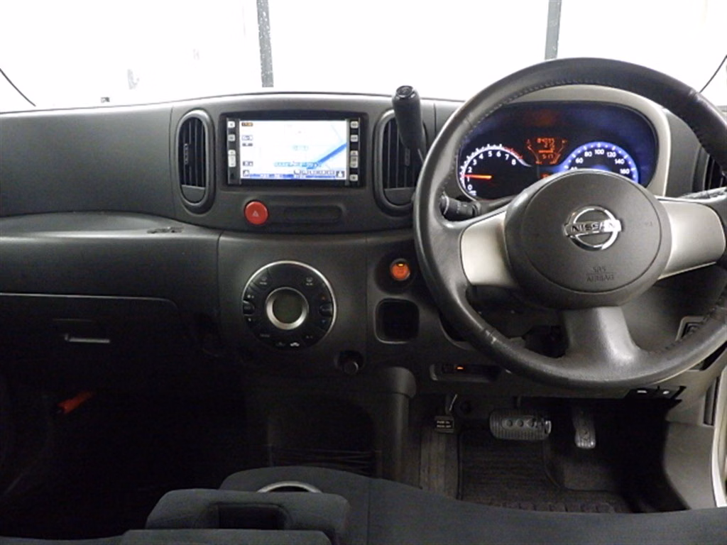 NISSAN CUBE