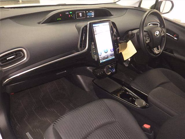 TOYOTA PRIUS PHV