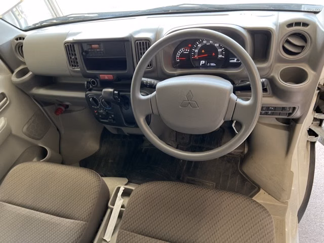 MITSUBISHI MINICAB