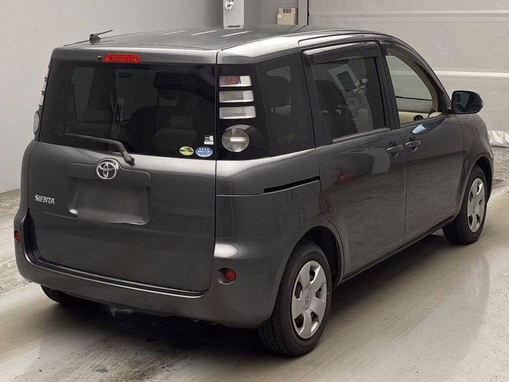 TOYOTA SIENTA