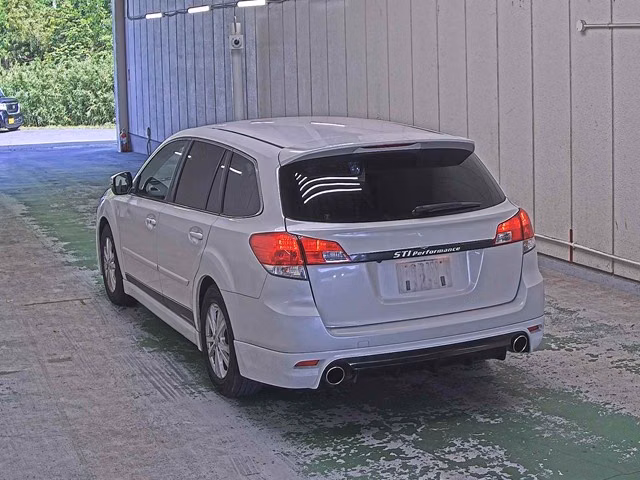 SUBARU LEGACY