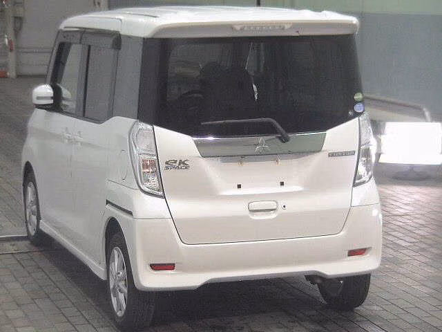 MITSUBISHI EK SPACE