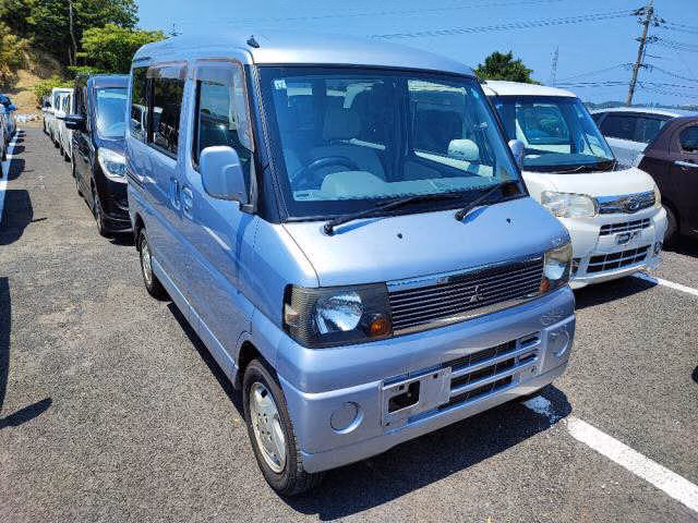 MITSUBISHI TOWN BOX