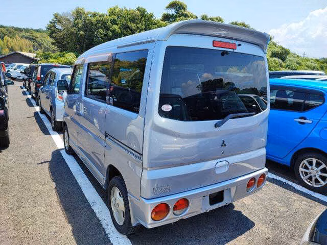 MITSUBISHI TOWN BOX