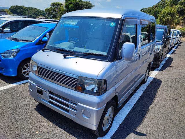 MITSUBISHI TOWN BOX