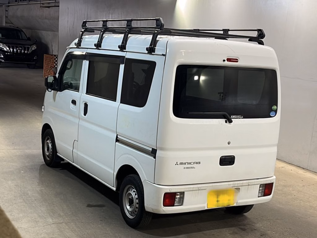 MITSUBISHI MINICAB