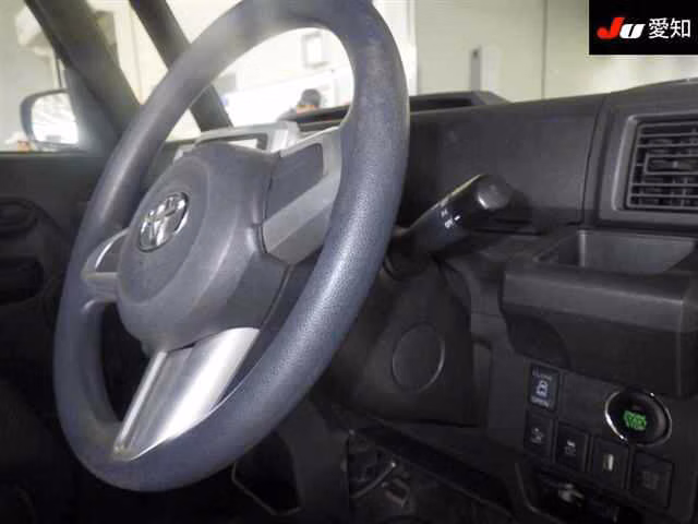 TOYOTA PIXIS MEGA